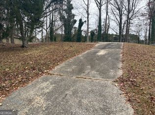 8988 Raven Dr, Jonesboro, GA 30238