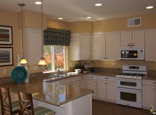 631 Las Dunas St, Imperial, CA 92251