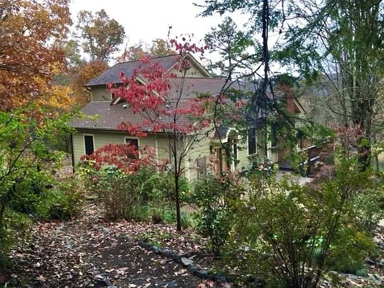109 Hamburg Mountain Rd — Photo 28