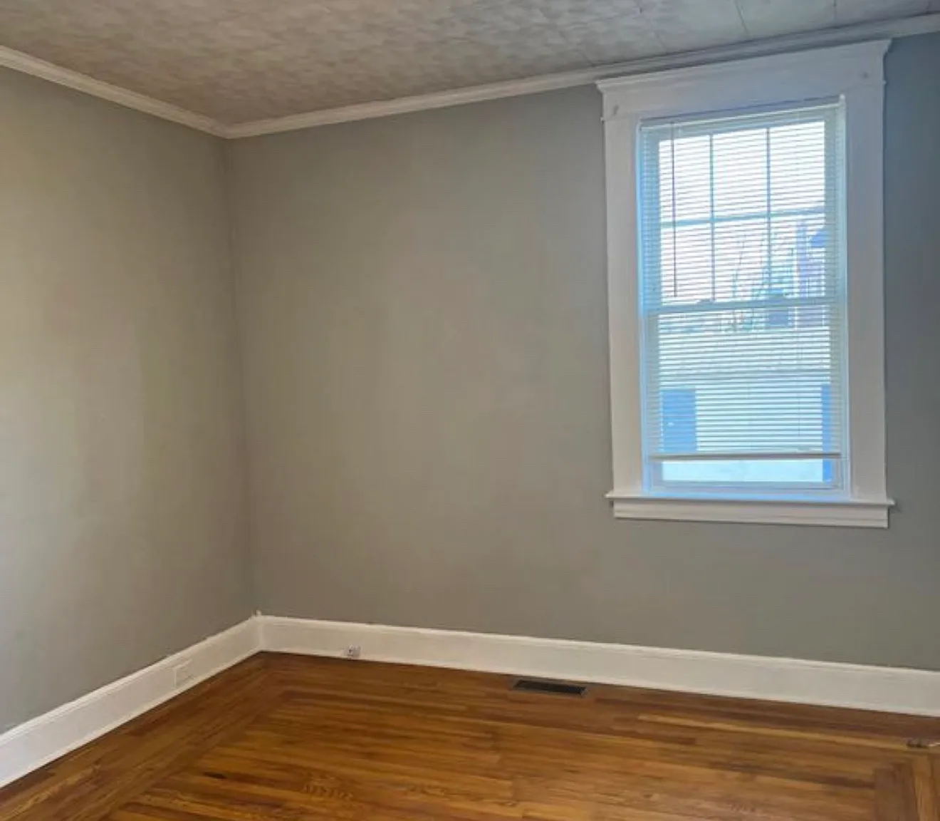 2 bed, 960 sqft, $1,870 — Photo 4