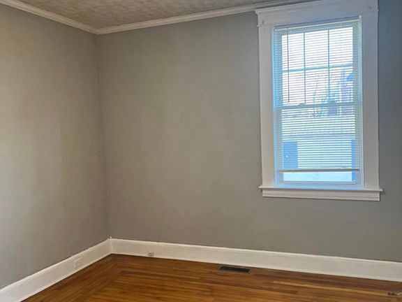 4th image of 299 Park St Unit 1