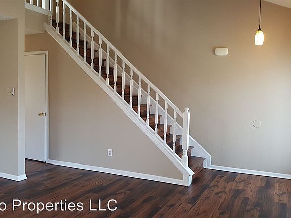 5th image of 5910 Rocky Point Dr