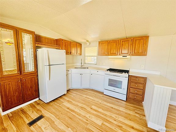 5th image of 3600 E 88th Ave #193