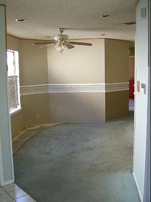 3rd image of 2807 DIAMOND FIELD DR