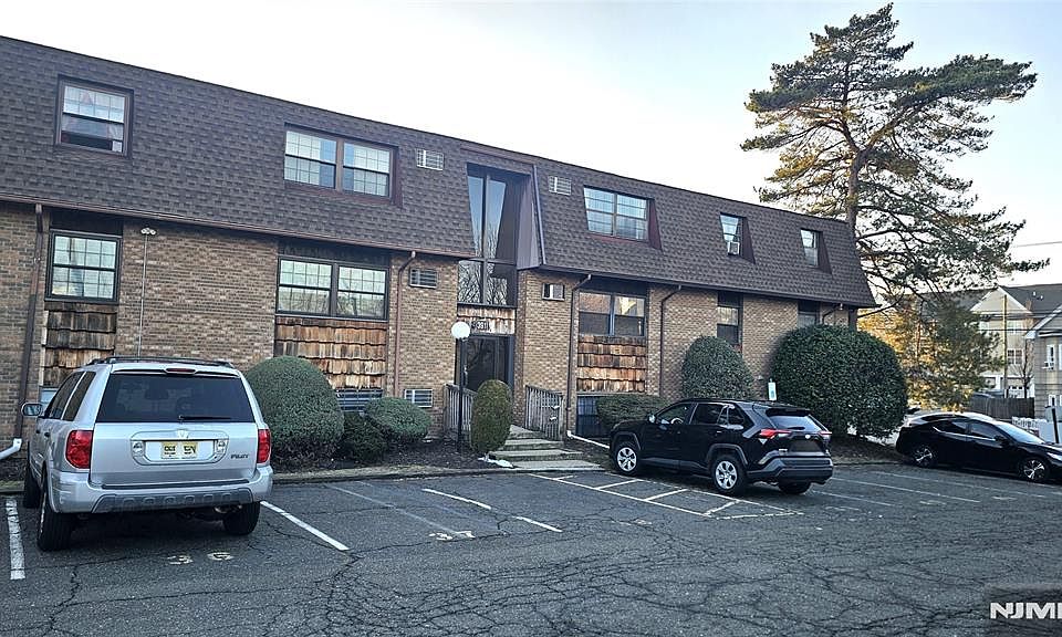 1st image of 412-432 Broadway #32B