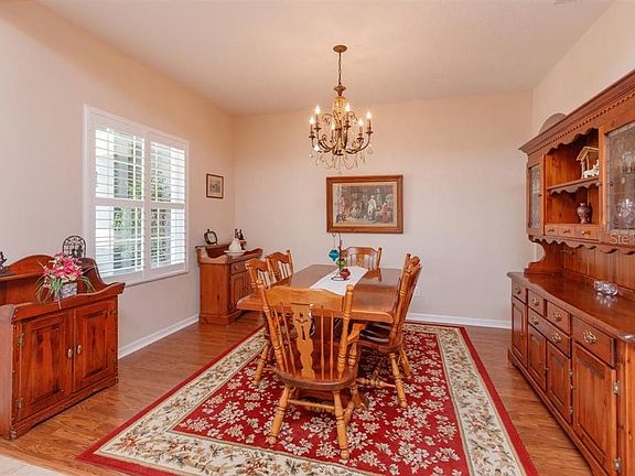 4th image of 341 Porchester Dr