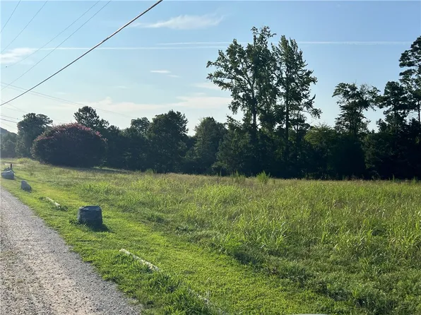 318 Paradise Ln Lot 214, Deltaville, VA 23043