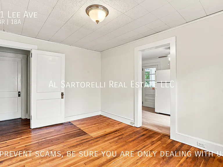 31 Lee Ave — Photo 8
