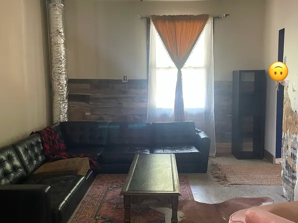 244 10th St, Steubenville, OH 43952