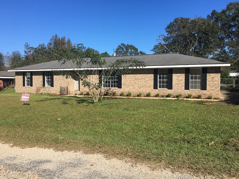 1st image of 205 Sweetgum St