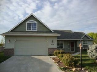 818 Oxford Way, Caldwell, ID 83605