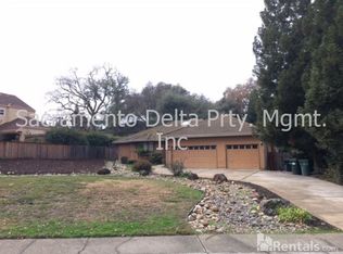 9090 Winding Oak Dr, Fair Oaks, CA 95628