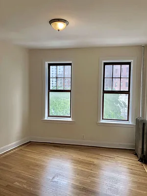 Rented by Compass | media 23