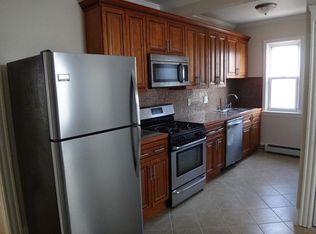 47 Pembroke Ave, Providence, RI 02908