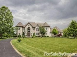 7122 Basil Western Rd NW, Canal Winchester, OH 43110