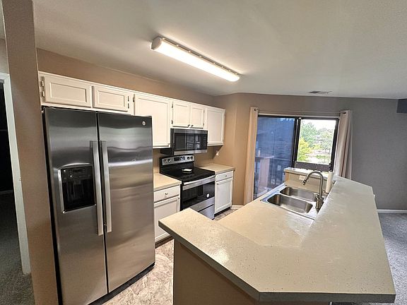 4th image of 8111 Cedar Glen Dr