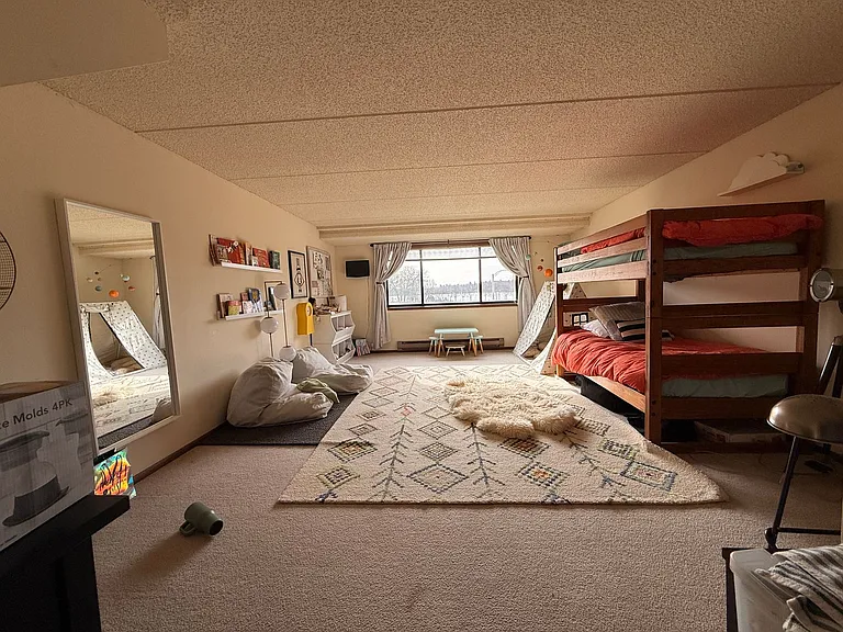Wingra West Apartments — Photo 76
