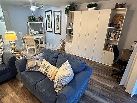 4th image of 3730 42nd Way S Unit H