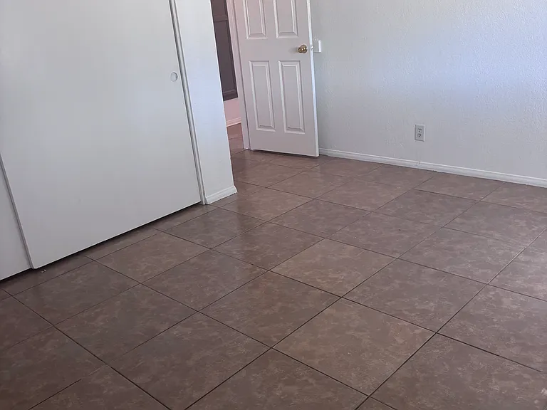 635 Montecito Ave #B — Photo 13