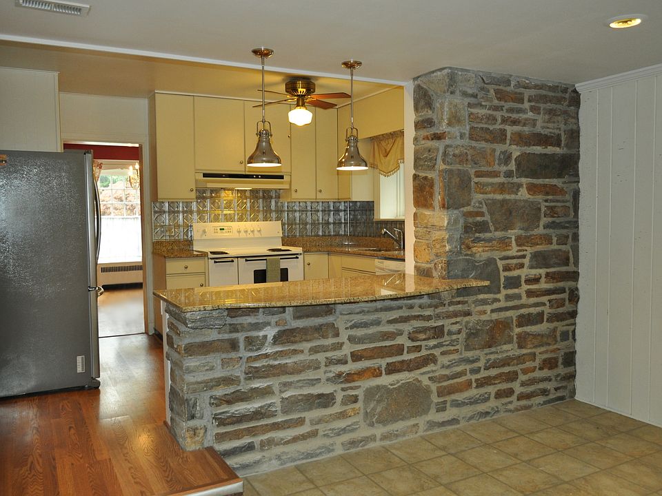 Kitchen with new granite countertops