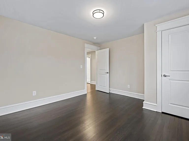 19 Conwell Ave — Photo 22