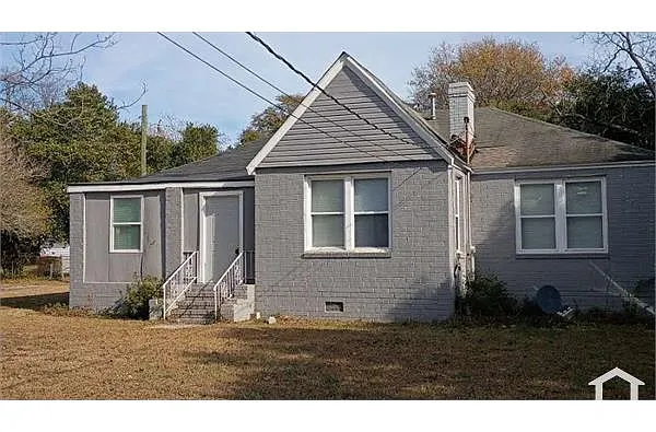 1844 Christian Ave photo 1