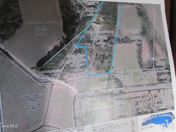 302 Community Road, Warsaw, NC 28398