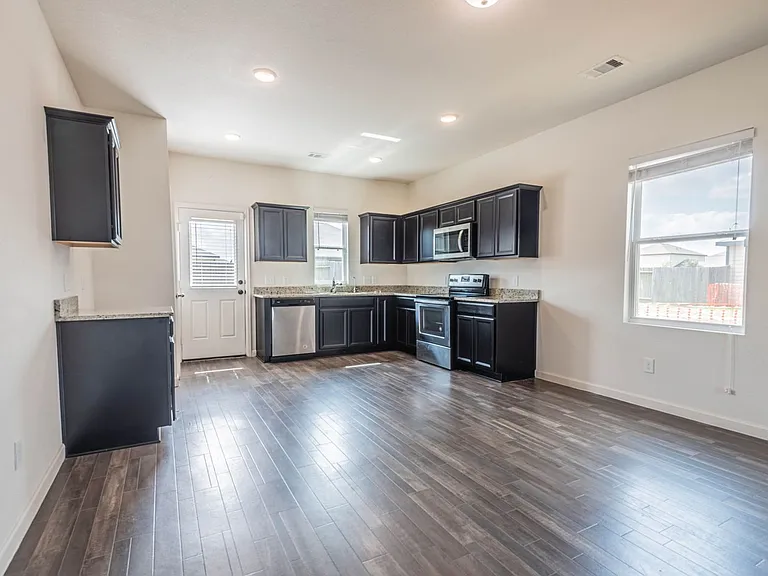 1012 Blue Beech Ln — Photo 5