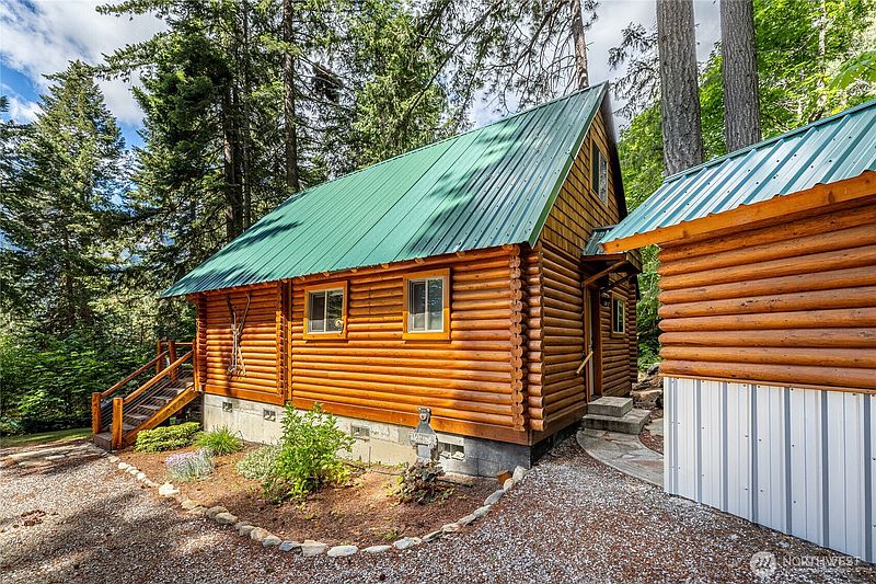 2nd image of 23148 Lake Wenatchee Highway