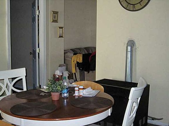 3rd image of 118 Fuller Ave