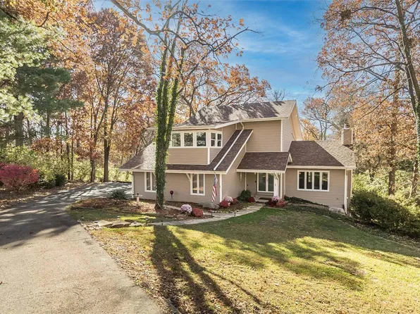 2 La Baron Ct, Saint Charles, MO 63303