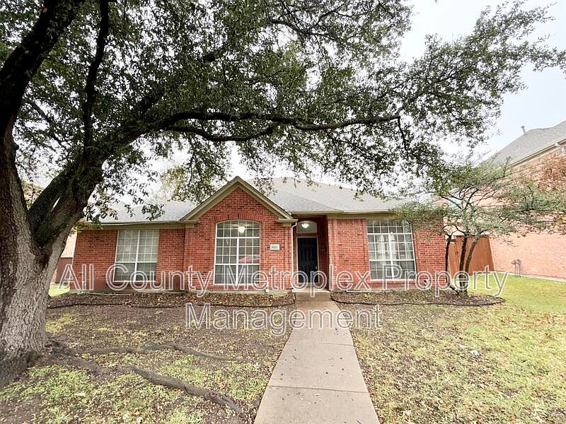 1st image of 8621 Crested Cove Ct