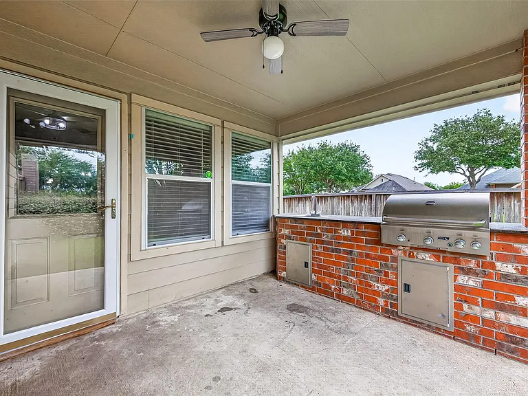 6030 Wildbriar Ln — Photo 46
