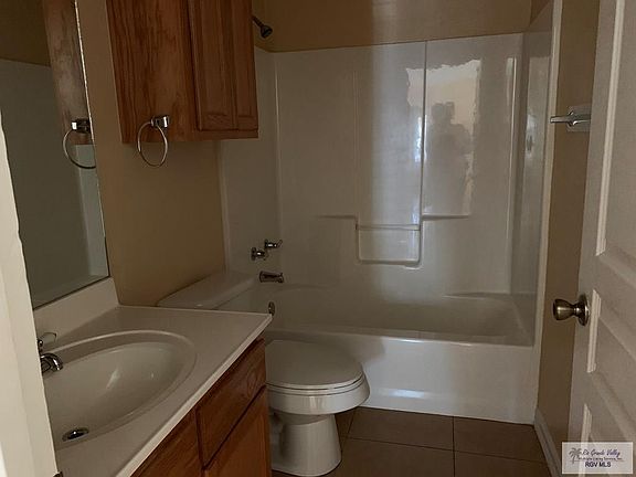 4th image of 1914 W Western Dr Unit 1