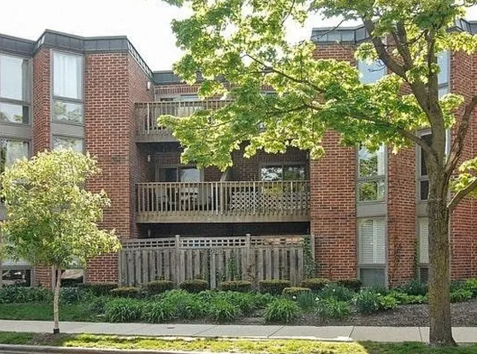 2 bed, 1065 sqft, $3,250 — Photo 1