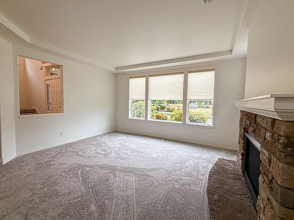 4th image of 3463 NE Monterey Ln
