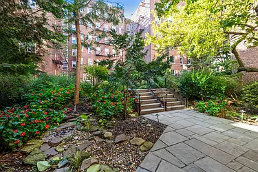 525 East 89th Street