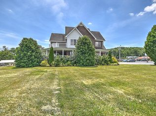 146 Hopson Rd, Johnson City, TN 37601