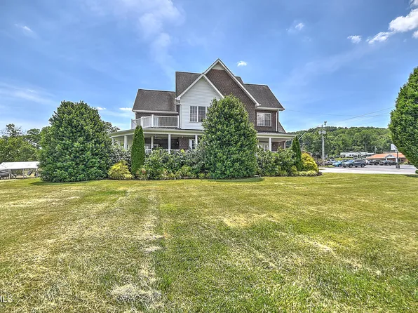 146 Hopson Rd, Johnson City, TN 37601