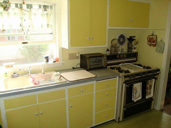 4th image of 313 Birchland Ave
