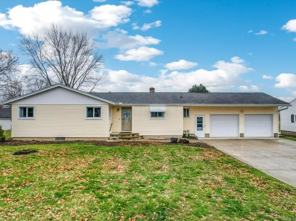 113 Dennison St, Hebron, OH 43025