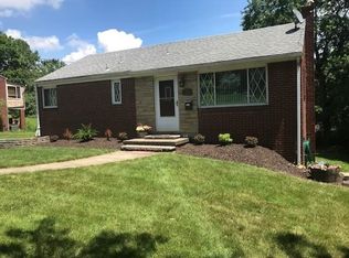 22 Seneca Rd, Pittsburgh, PA 15241