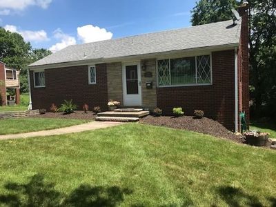 22 Seneca Rd, Pittsburgh, PA, 15241
