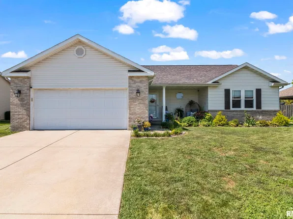 415 Brookside Glen Dr, Sherman, IL 62684
