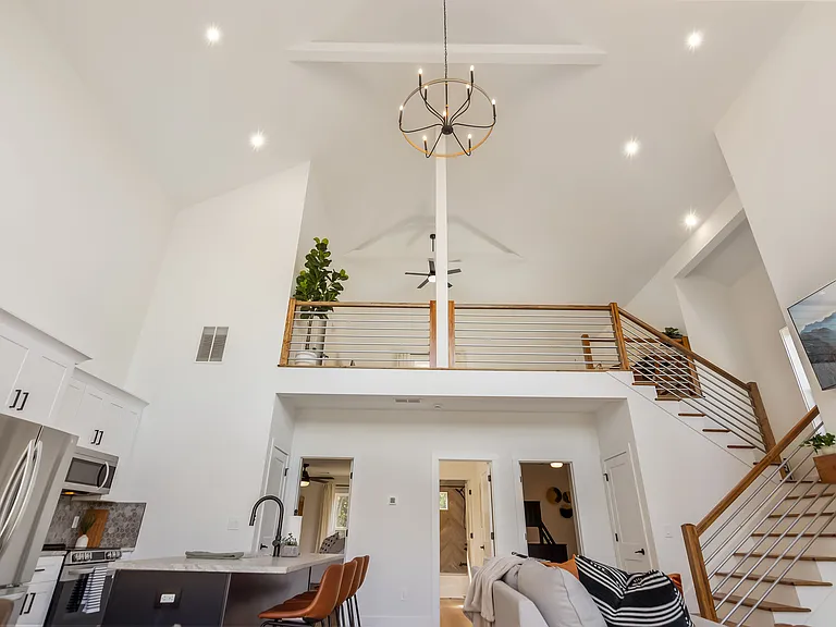 914 Hickory Dr — Photo 24