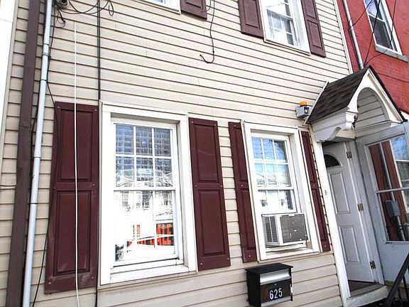 2nd image of 625 Lamberton St