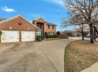 1375 Forest Creek Dr, Lewisville, TX 75067
