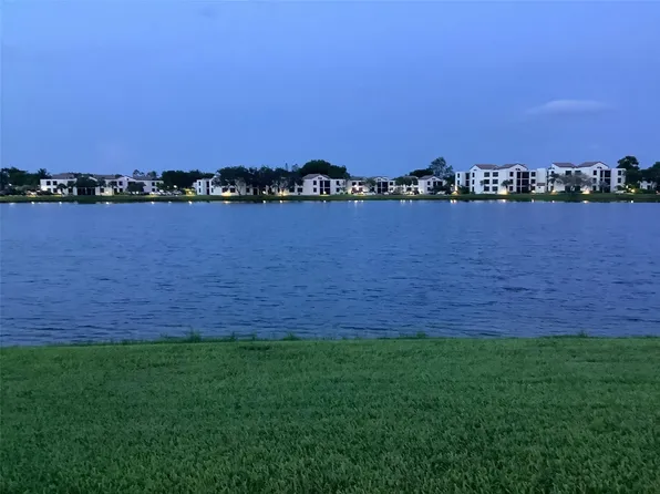203 Lake Pointe Drive #104, Oakland Park, FL 33309