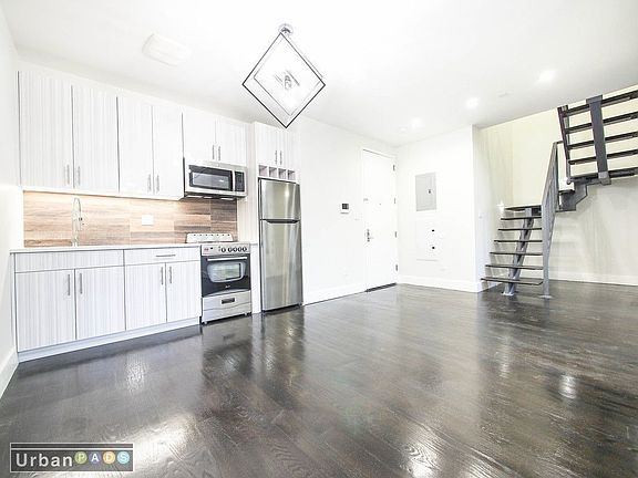 3rd image of 519 Eastern Pkwy #5A
