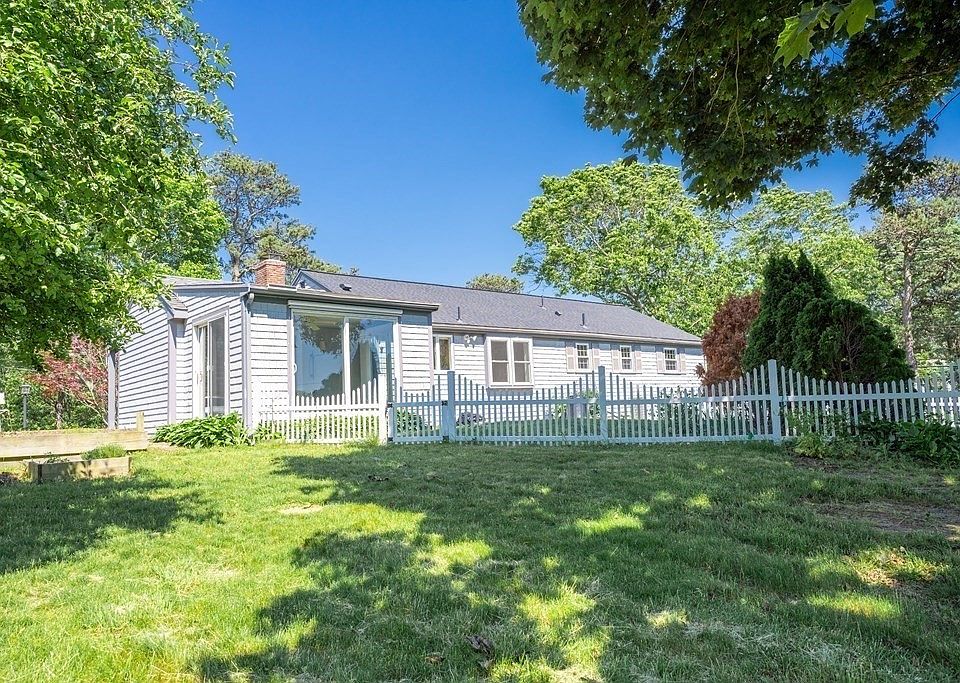4 Carver Rd, Plymouth, MA 02360 Zillow